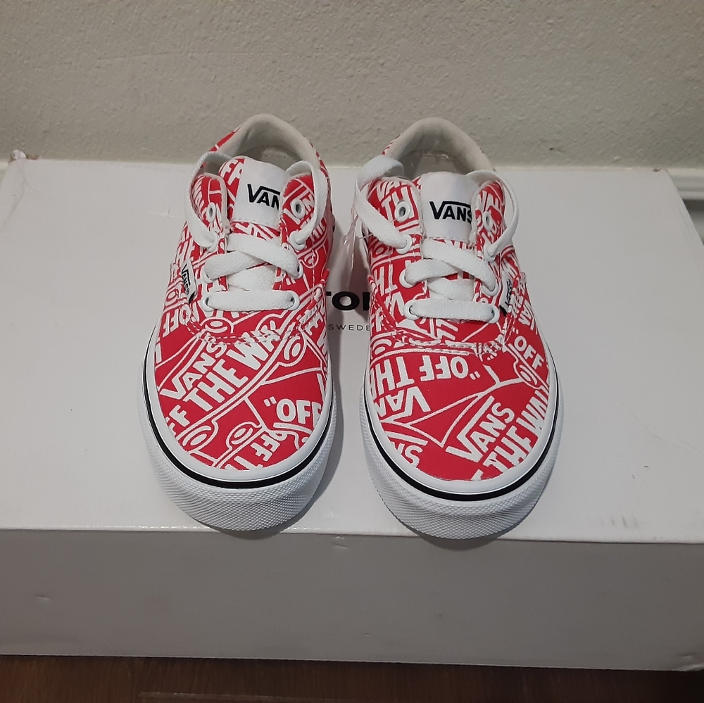 Vans - Picture 3 of 4